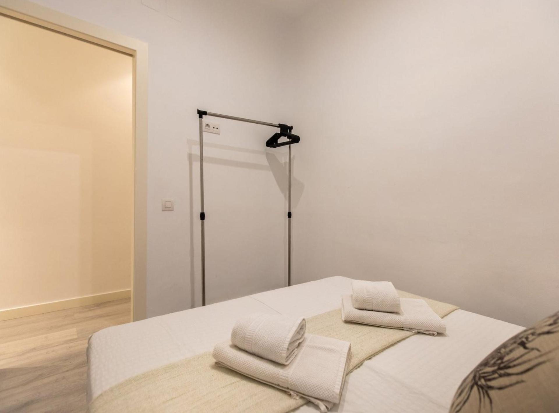 Pere Serafi 2 Bedroom Apartment 巴塞罗那 外观 照片